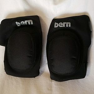 Bern Knee Pads, snowboard, bike, skate